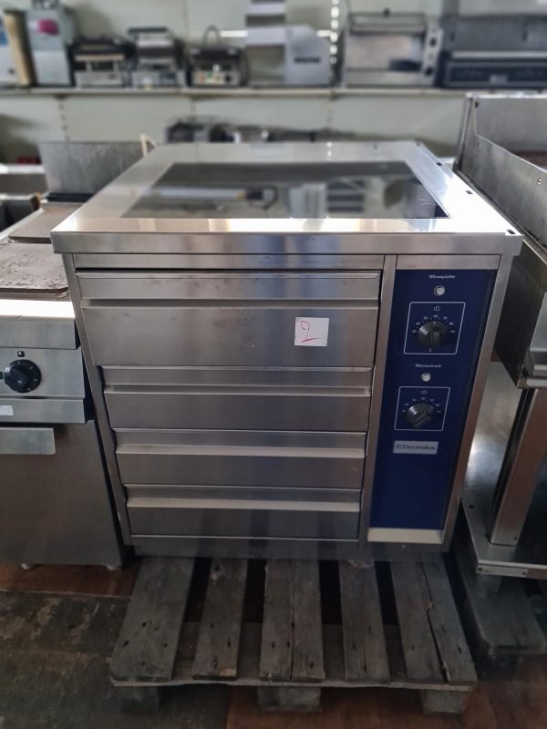 Wärmeplatte mit Wärmeschrank Electrolux